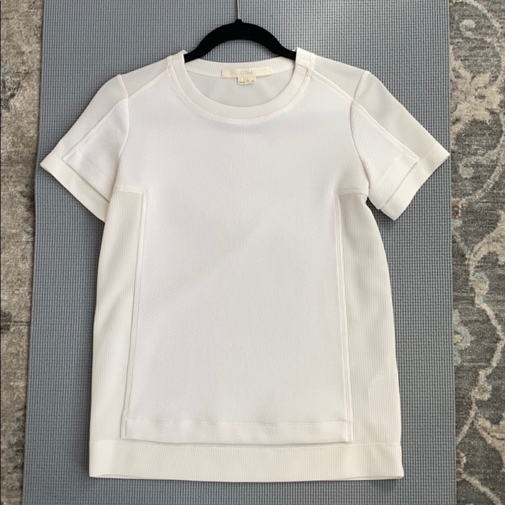 White short sleeve top